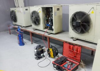 Avcılar Endüstriyel Chiller Su Soğutma Firması, Soğuk Hava Deposu Servisi 0212 515 21 76 Teknik Servisi Hizmetleri ,Soğuk Oda Gaz Dolumu Çiller Soğutma Cihazları Uzman Alanda soğutma veya soğutucu ekipmanları olarak Soğuk Hava Bakım Nasıl Yapılır Destek İçin Arayınız Chiller Soğutma Teknik Arıza Hizmetleri Veren Firmamız Size En Yakın Ekiple Hizmetinizde